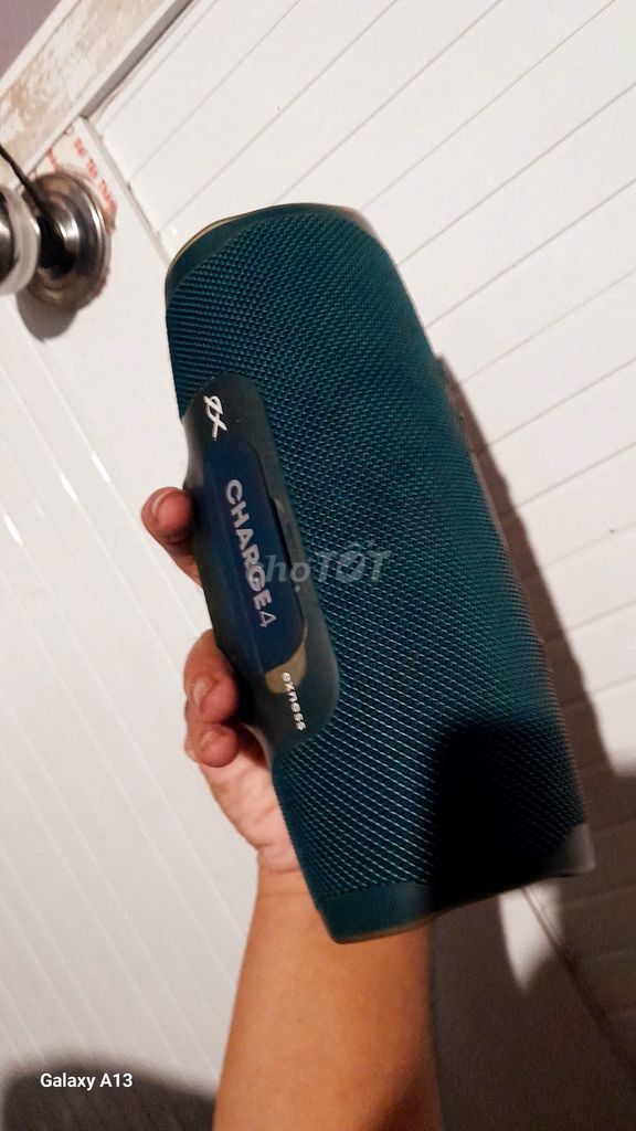 Loa Bluetooth JBL Charge 4 Xanh đậm. Mua bán Tivi, Âm thanh tại Quận Cái Răng Cần Thơ được đăng bởi pham cong thanh hình 1