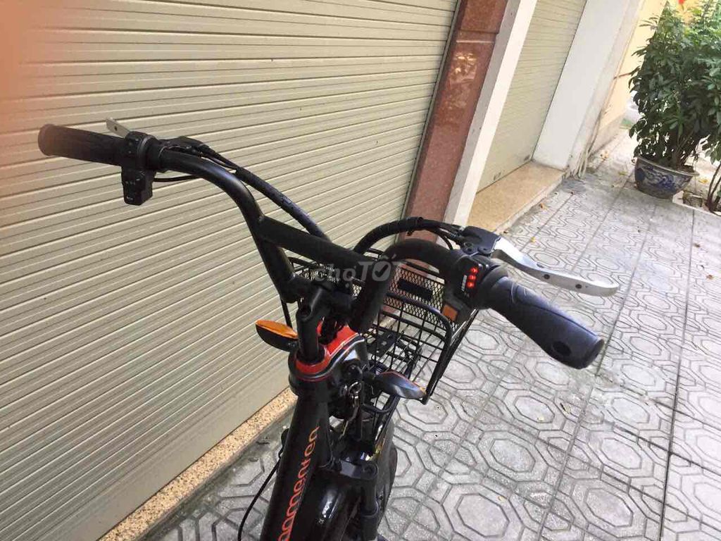 Xe đạp điện 133 momenten nhập khẩu bình điên khoẻ. Mua bán Xe điện tại Quận Hoàn Kiếm Hà Nội được đăng bởi hiếu hình 4
