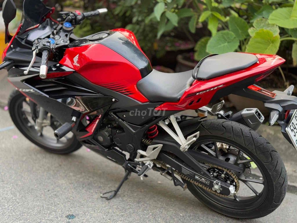 Honda CBR150R 2023 Đỏ Đen. Mua bán Xe máy tại Quận 6 Tp Hồ Chí Minh được đăng bởi Quang Rambo  hình 7