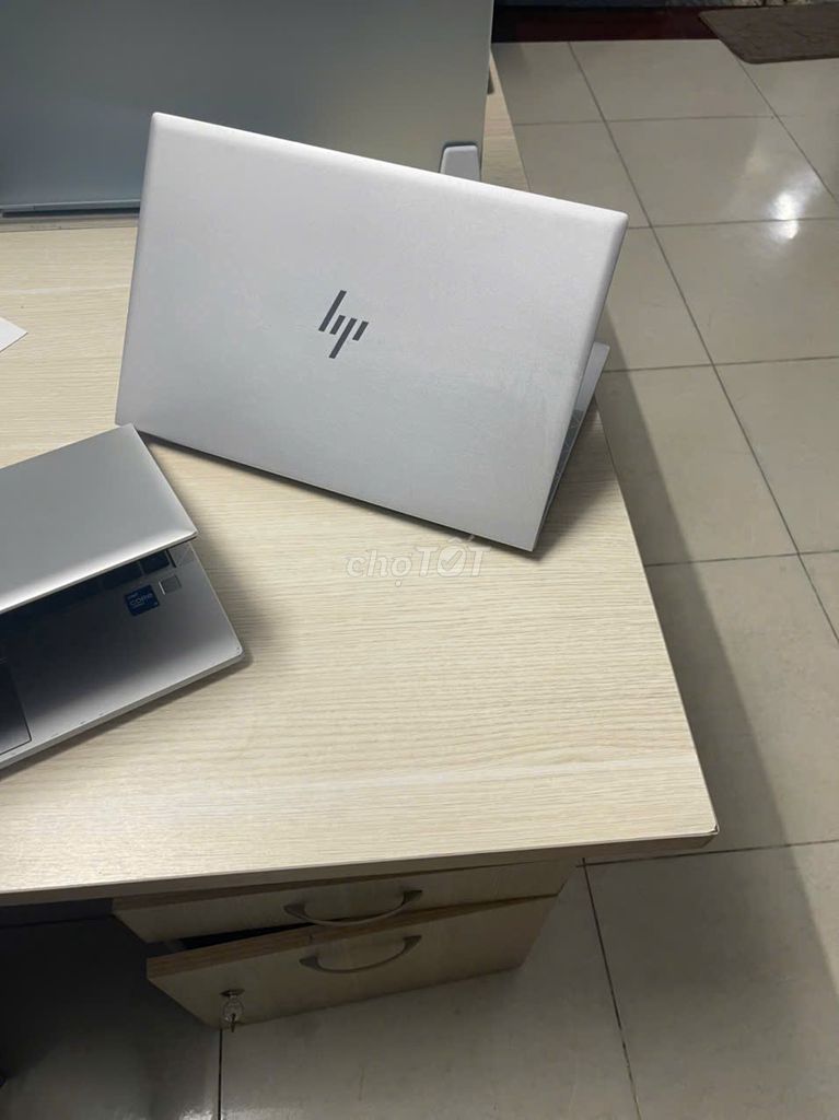 HP Elitbook 840 2023 Vỏ nhôm Bạc. Mua bán Laptop tại Quận Gò Vấp Tp Hồ Chí Minh được đăng bởi Trần Khanh hình 1