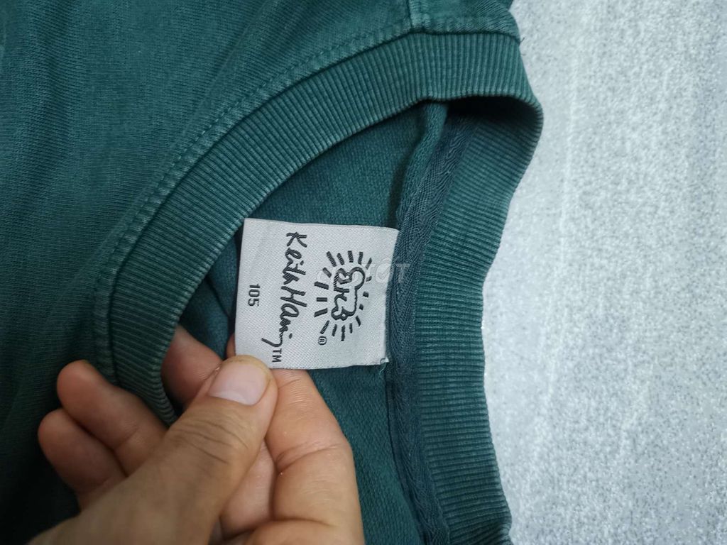 Áo sweater da cá Keith Haring DJMadeDog form M. Mua bán Quần áo tại Quận Gò Vấp Tp Hồ Chí Minh được đăng bởi Hàng 2handsgood hình 2