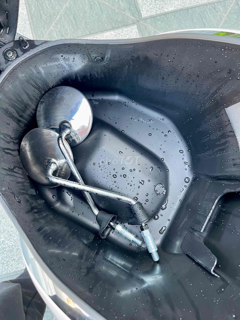 Honda SH Mode Trắng đã dùng. Mua bán Xe máy tại Huyện An Dương Hải Phòng được đăng bởi Xe Máy Khang Chi hình 11