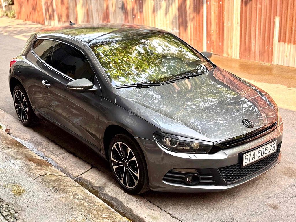 Volkswagen Scirocco 2010 - 2.0L 50000 km