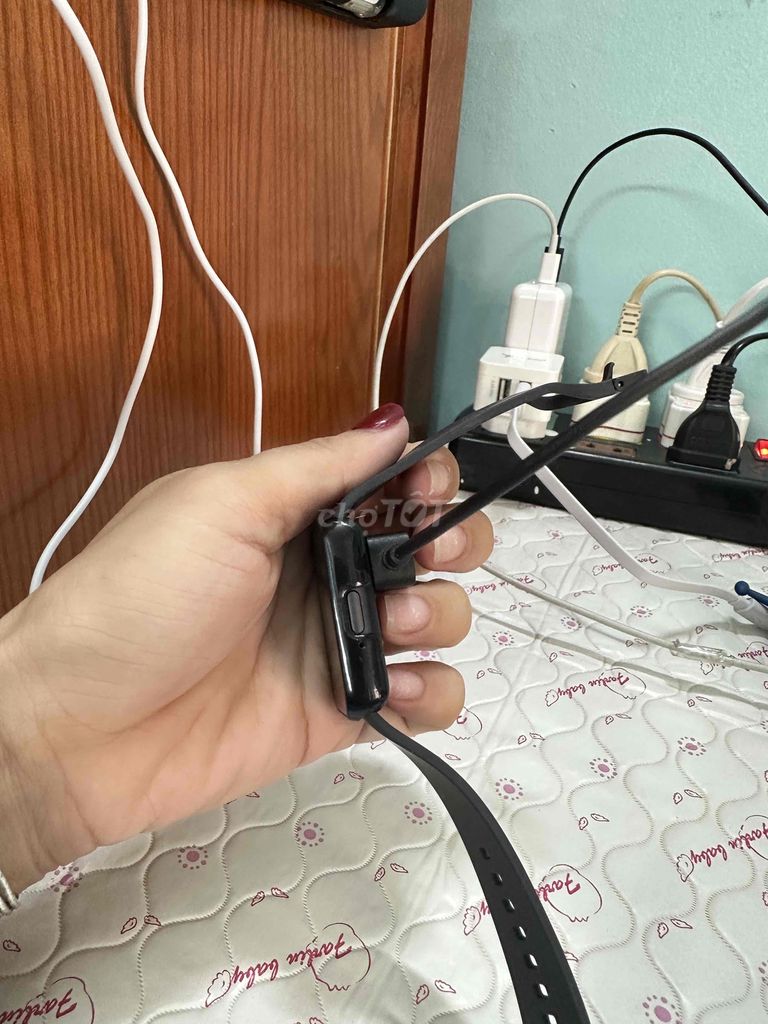 Pass lại đồng hồ Samsung Galaxy Fit 3 mới 90%