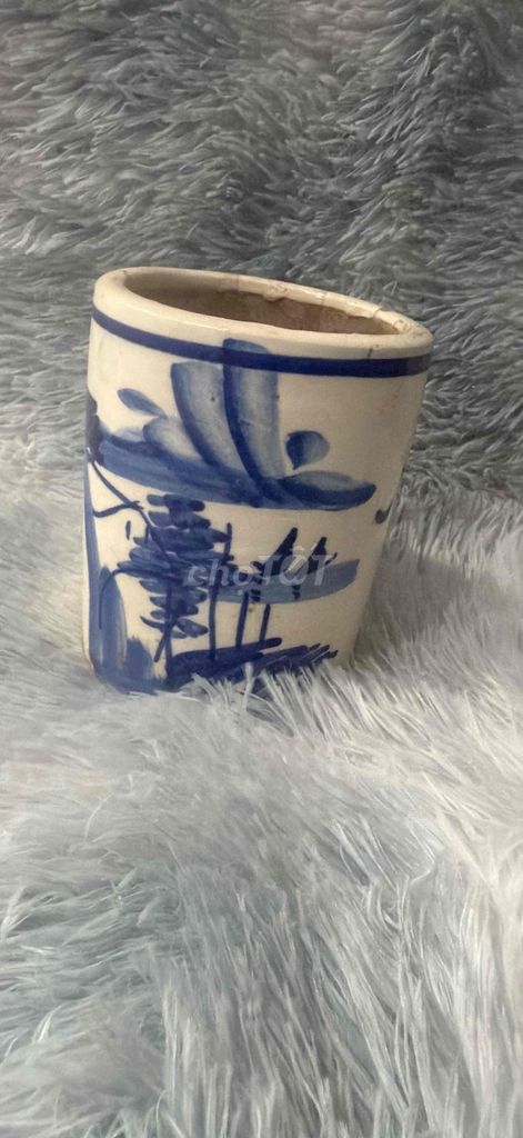 Chậu cây gốm sứ trắng xanh. Mua bán Cây cảnh, đồ trang trí tại Quận Bình Tân Tp Hồ Chí Minh được đăng bởi Ngo thi ngoc hang hình 1