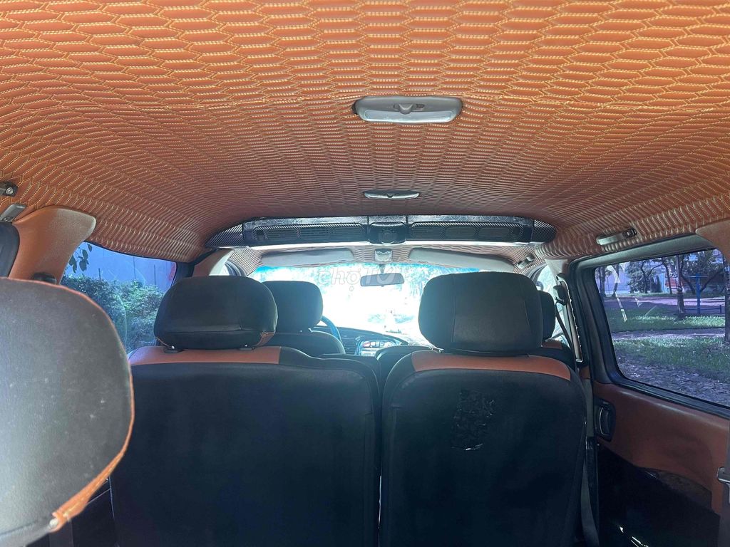 huynh dai  grand Starex 9 chỗ đời 2006 máy  dầu. Mua bán Ô tô tại Quận Bình Tân Tp Hồ Chí Minh được đăng bởi Hậu hình 8