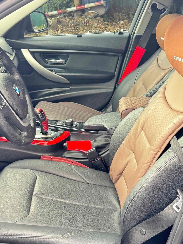 BMW 320i model 2016 màu đen siêu hời. Mua bán Ô tô tại Quận Cầu Giấy Hà Nội được đăng bởi Cao Quý hình 14