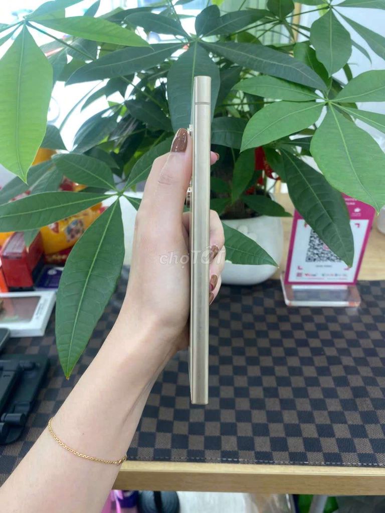 Vê ngập shop S24 Ultra 256GB Vàng. Mua bán Điện thoại tại Quận Bình Tân Tp Hồ Chí Minh được đăng bởi Minh phương hình 1