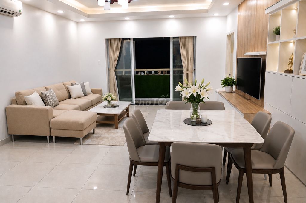 Bán Gấp Căn Góc Hùng Vương Plaza Q5 - 126m² (3PN, 3WC) - Sổ Hồng Riêng