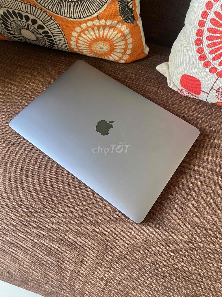 Macbook Air 2018 Core i5,SSD 256G,13in Retina đẹp. Mua bán Laptop tại Quận 10 Tp Hồ Chí Minh được đăng bởi Mr Vũ hình 1