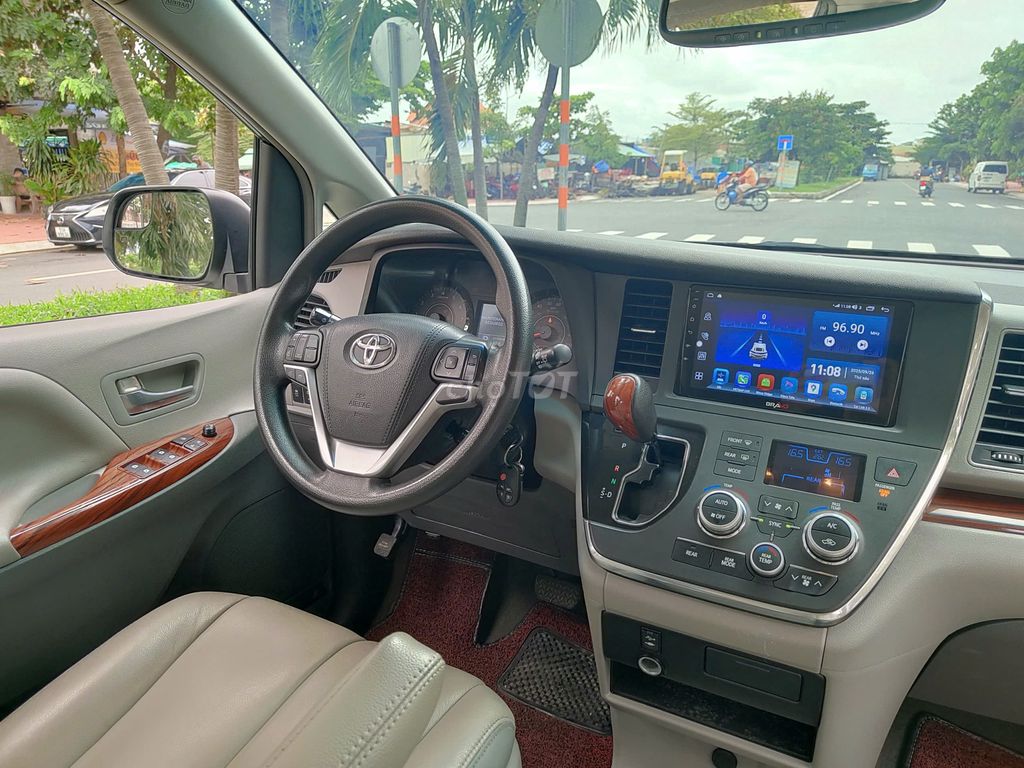 Toyota Sienna 2015 - XE NHẬP MỸ NGUYÊN CHIẾC. Mua bán Ô tô tại Quận 8 Tp Hồ Chí Minh được đăng bởi Sang Bùi hình 11