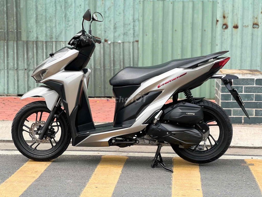 Honda Vario 150 2021 Bạc đen 15.000km. Mua bán Xe máy tại Quận 11 Tp Hồ Chí Minh được đăng bởi Hưng Từ hình 9