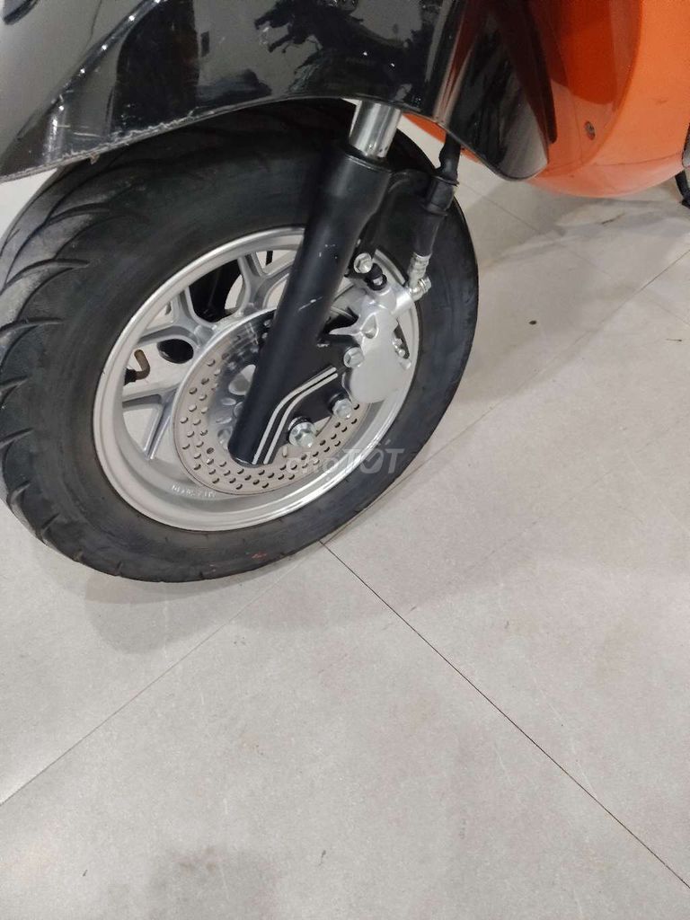 Xe máy tay ga 50cc màu Cam. Mua bán Xe máy tại Huyện Trảng Bom Đồng Nai được đăng bởi đinh long hình 5