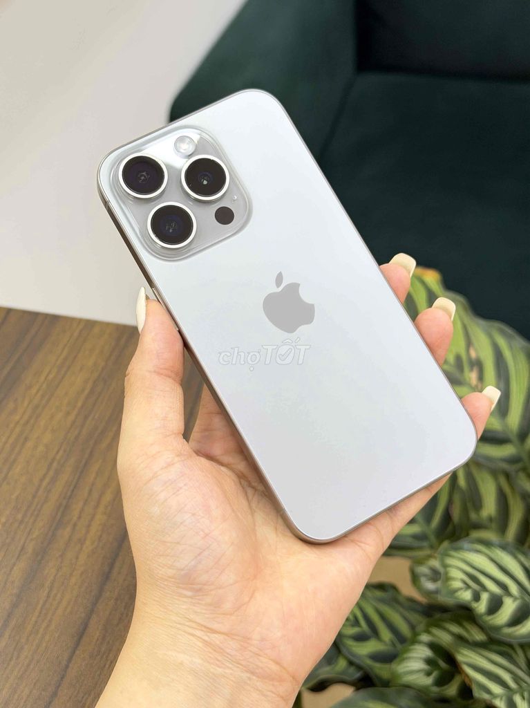 🍎𝐓𝐡𝐚𝐧𝐡 𝐥𝐲́🍎𝟏𝟓𝐏𝐫𝐨 𝐓𝐮̛̣ 𝐍𝐡𝐢𝐞̂𝐧 𝟏𝟐𝟖𝐆 𝐙𝐢𝐧 𝐧𝐠𝐮𝐲𝐞̂𝐧 𝐛𝐚̉𝐧 𝐏𝟖𝟑%👇. Mua bán Điện thoại tại Quận Hải An Hải Phòng được đăng bởi Phạm Huyền Hoàng Dũng Mobile  hình 1