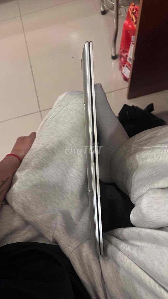 ASUS Vivobook 14 i3 Bạc. Mua bán Laptop tại Thành phố Đà Lạt Lâm Đồng được đăng bởi Nguyễn Thiện An hình 1