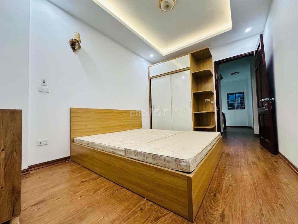 Новый дом на Luong Khanh Thien, 40 м², 3 спальни, свой двор для байков в Сайгоне