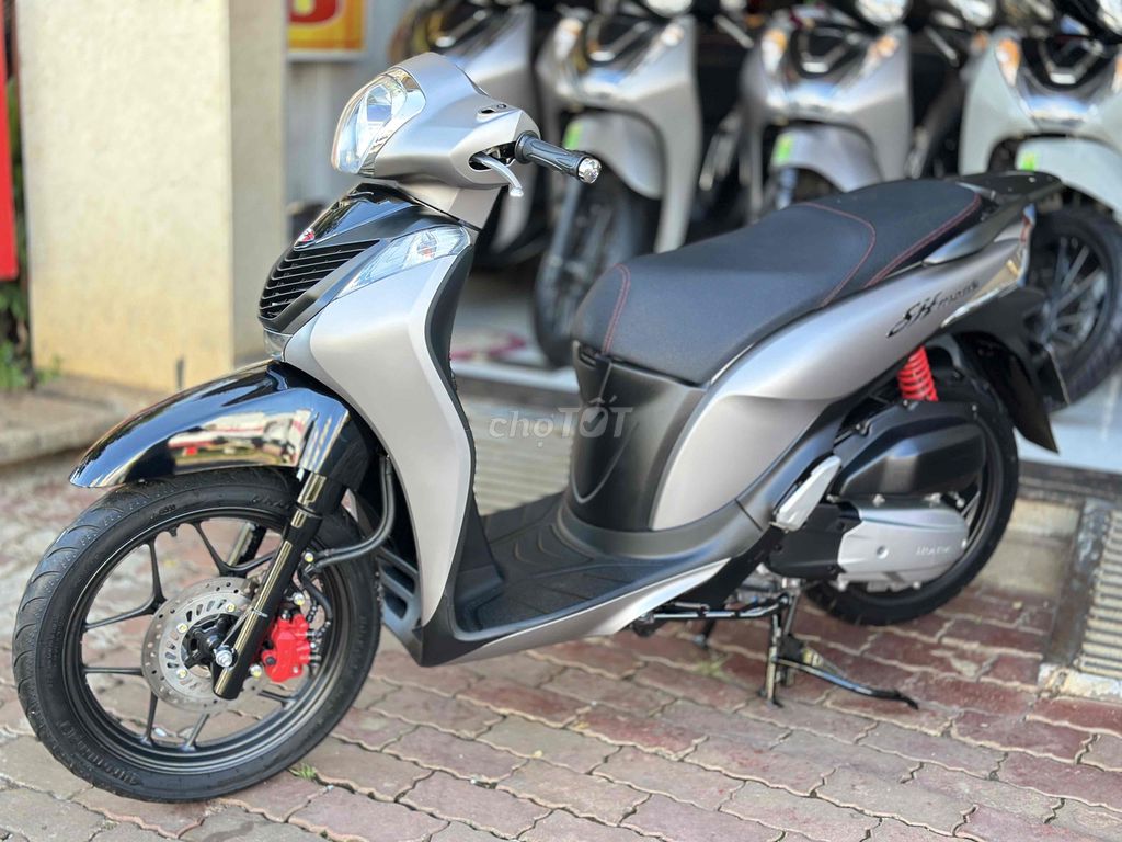 SH MODE 2020 XE DÒNG BỎ MẪU ĐẸP KENG. Mua bán Xe máy tại Thành phố Buôn Ma Thuột Đắk Lắk được đăng bởi CẦM ĐỒ TUẤN ĐẠT hình 3