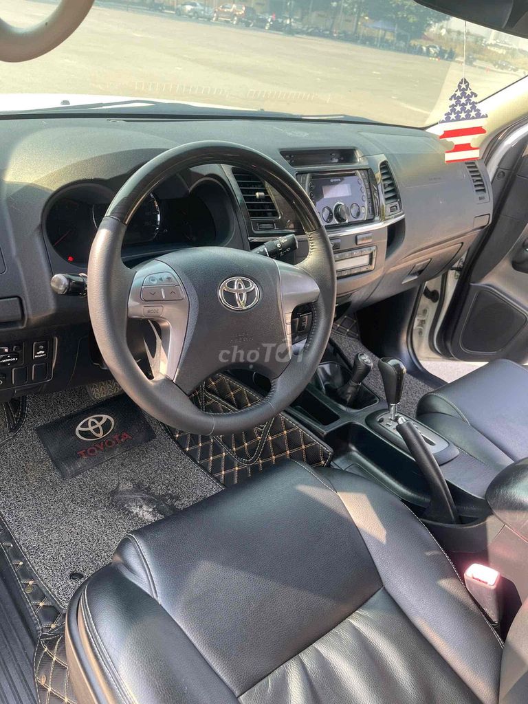 Toyota Fortuner 2014 2.7V Sportivo 4x4 Trắng. Mua bán Ô tô tại Quận Thanh Xuân Hà Nội được đăng bởi Vạn Phát Auto hình 17