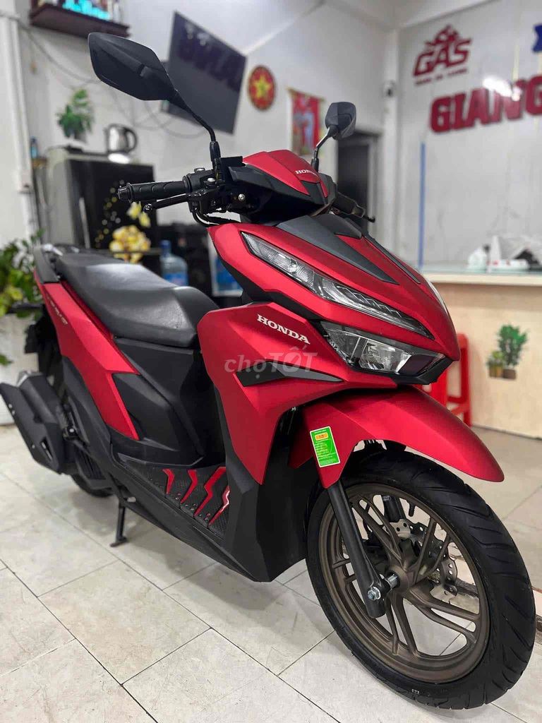 Honda Vario 125 2026 матовый красно-черный, пробег 2000 км