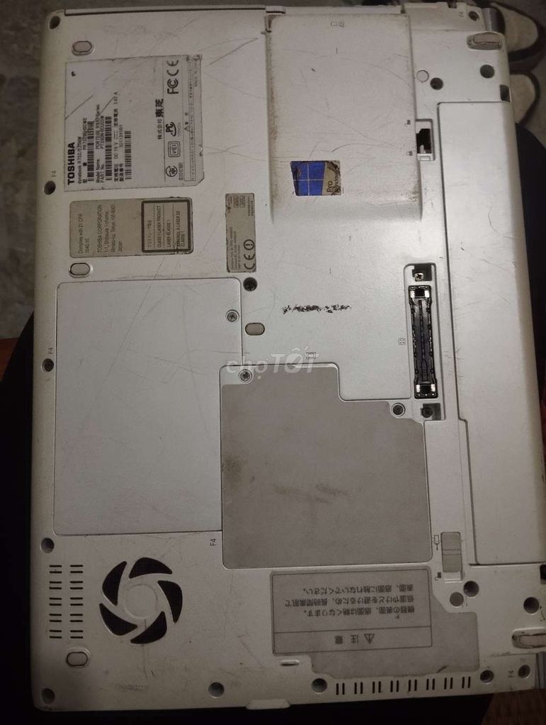 Laptop Toshiba Cũ, hỏng bàn phím. Mua bán Laptop tại Huyện Nghĩa Hưng Nam Định được đăng bởi trần Minh Long  hình 1
