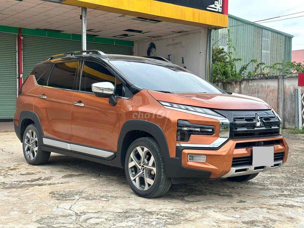 Mitsubishi Xpander Cross 2023 Cam 34.000km. Mua bán Ô tô tại Quận 12 Tp Hồ Chí Minh được đăng bởi Ô Tô Lướt Giá Tốt hình 2