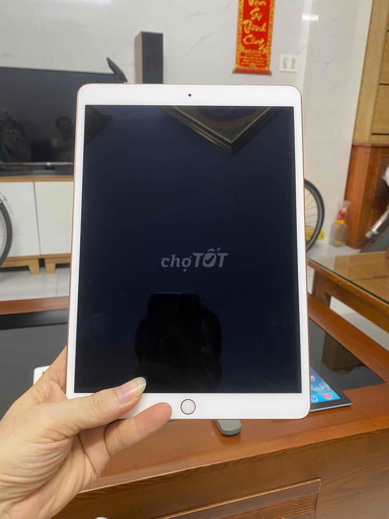 IPAD AIR 3 64G đang dùng mất nguồn