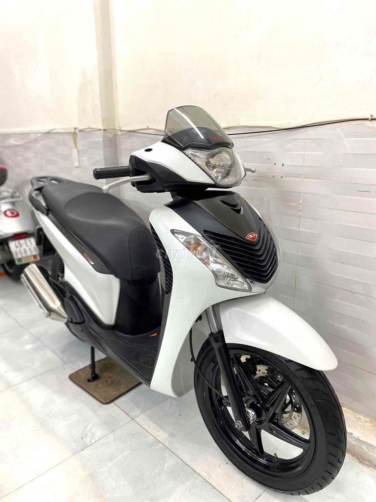 Sh150 ý đời 2011 (106) trắng biển số đẹp. Mua bán Xe máy tại Quận Tân Bình Tp Hồ Chí Minh được đăng bởi Bảo Phi hình 2