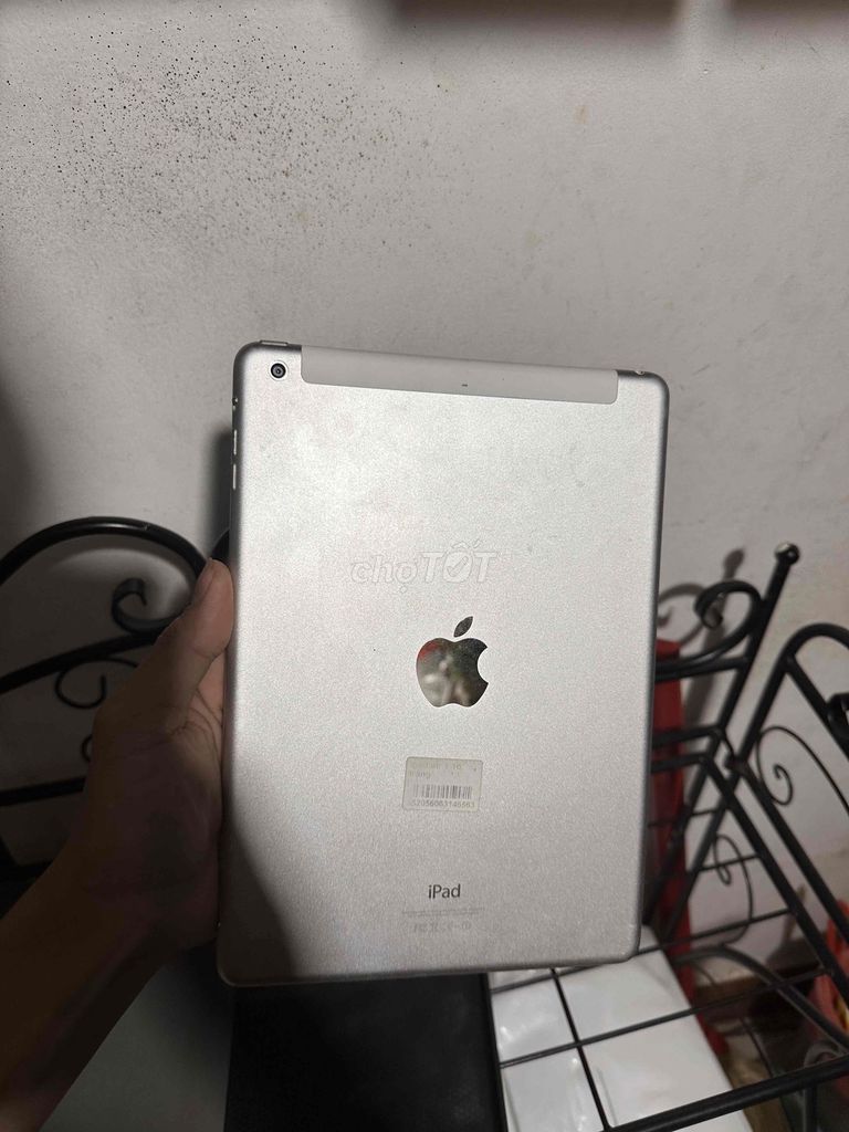 Apple iPad Air 16GB Bạc. Mua bán Máy tính bảng tại Thành phố Thủ Đức Tp Hồ Chí Minh được đăng bởi đình hình 1