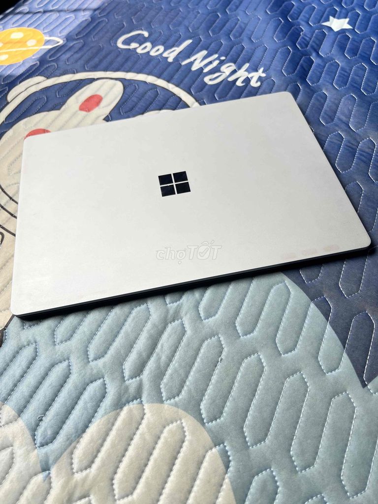 Microsoft Surface Laptop 2 i5 8GB/238GB. Mua bán Laptop tại Quận Hoàng Mai Hà Nội được đăng bởi Minh An Jewerly hình 1