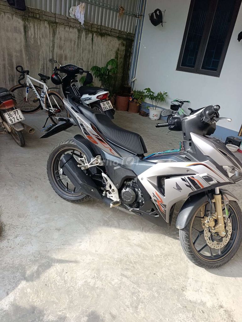 Xe ít đi cần bán. Mua bán Xe máy tại Huyện Yên Định Thanh Hóa được đăng bởi Thiên Phúc hình 4