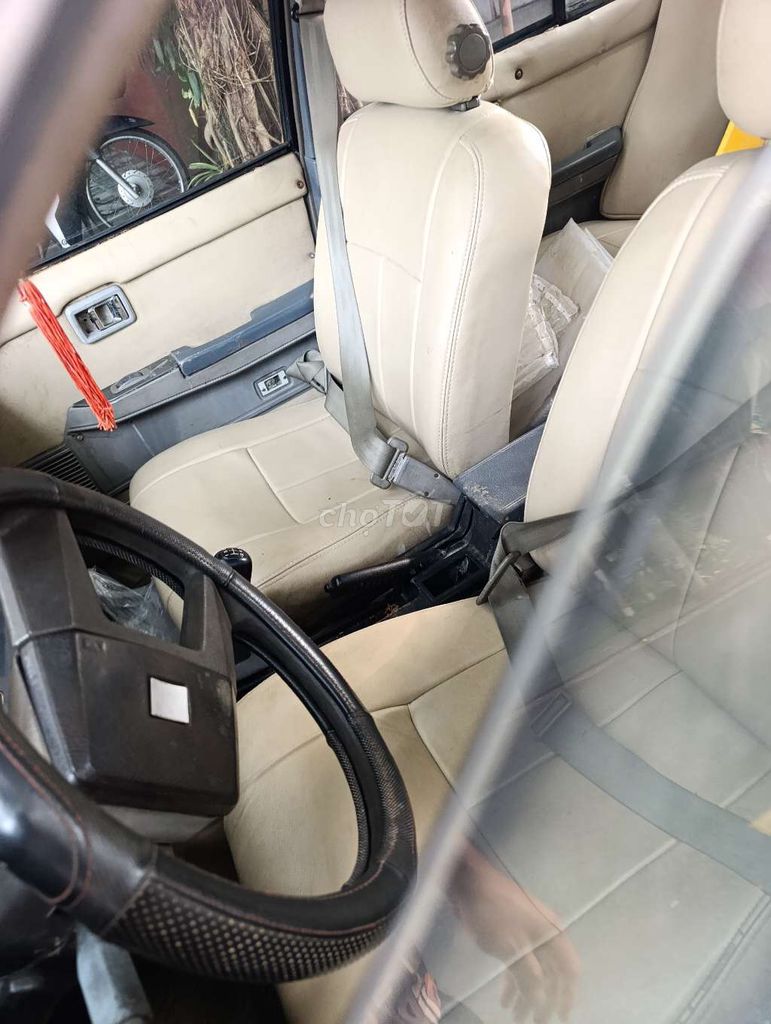 Nissan Bạc Số sàn. Mua bán Ô tô tại Huyện Long Hồ Vĩnh Long được đăng bởi Nguyễn Thái  hình 5