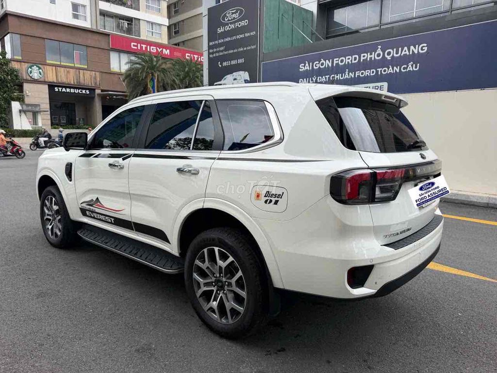 Ford Everest Titanium 4x2 2024 Официальная гарантия