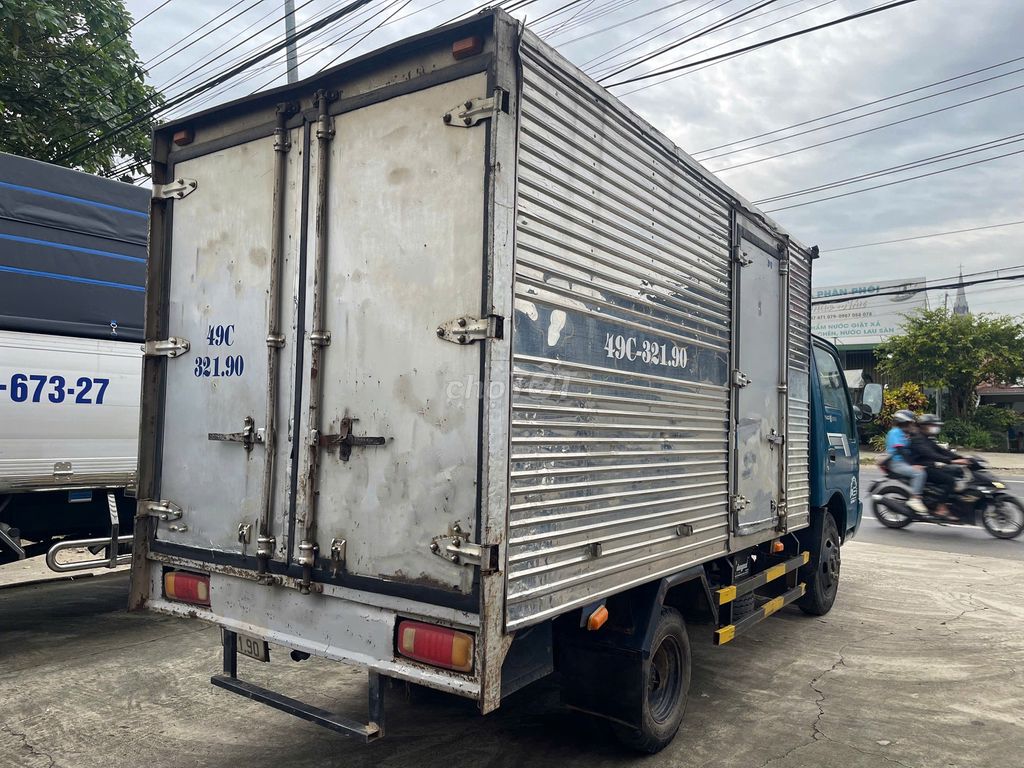 Kia K3000s 2012 thùng kín chất rin mộc. Mua bán Xe tải, xe ben tại Huyện Tân Phú Đồng Nai được đăng bởi Salon AUTO THÀNH TRUNG Đồng Nai hình 6