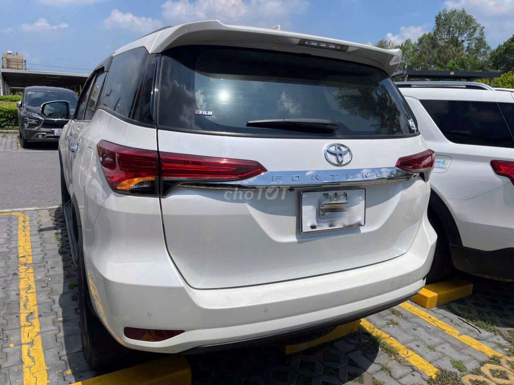 Fortuner 2020, sơn zin 95%, 52 ngàn km, 4 vỏ zin. Mua bán Ô tô tại Thành phố Thủ Đức Tp Hồ Chí Minh được đăng bởi A.Phúc hình 3