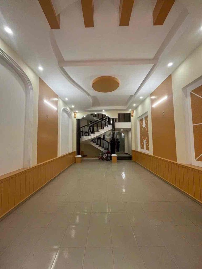 nhà đẹp 3 tầng 7PN đường 15m Trịnh Đình Thảo, Khuê Trùg, Cẩm