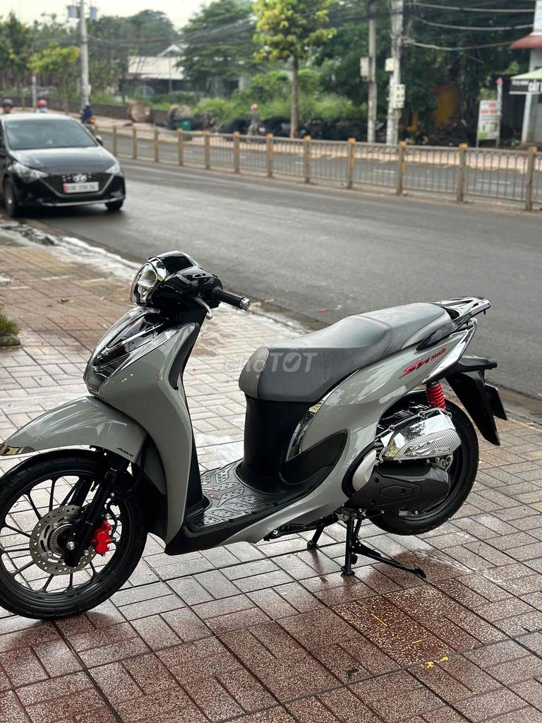 sh mode xám xi măng 2025. Mua bán Xe máy tại Thành phố Long Khánh Đồng Nai được đăng bởi cửa hàng xe máy DUY HIỆP hình 2