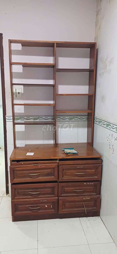 Kệ sách gỗ nâu đơn giản. Mua bán Tủ, kệ gia đình tại Thành phố Thủ Đức Tp Hồ Chí Minh được đăng bởi Thắm hình 1