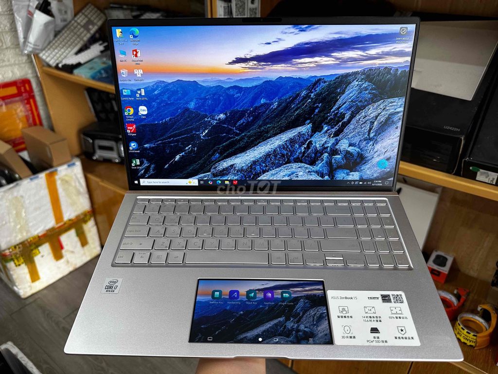 ASUS ZenBook 15 UX543F i7 Gen 10 GTX 1650 4G. Mua bán Laptop tại Thành phố Biên Hòa Đồng Nai được đăng bởi thanh hình 1