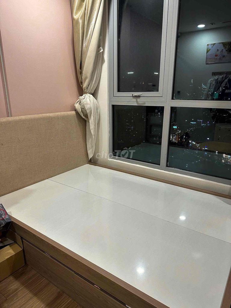 Giường ngủ 1.4m x 2m. Mua bán Giường, chăn ga gối nệm tại Quận Bình Thạnh Tp Hồ Chí Minh được đăng bởi Van Nguyen hình 1