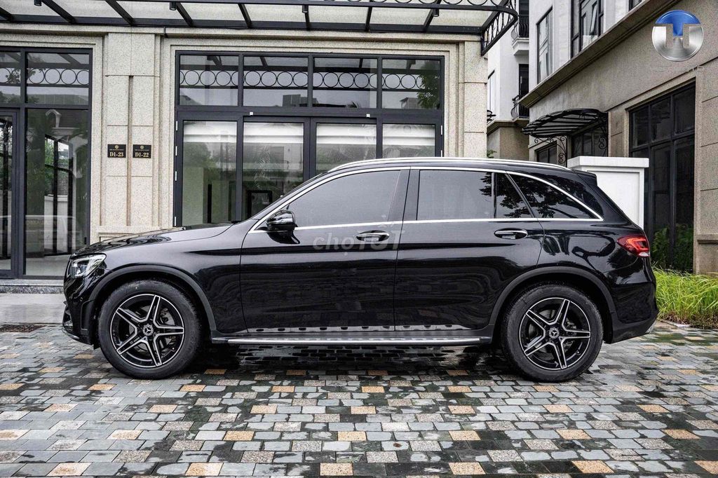 Mercedes_GLC300_AMG Sx 2022 (V1) Bank 90%. Mua bán Ô tô tại Quận 7 Tp Hồ Chí Minh được đăng bởi PHÁT ĐẠT LUXURY CAR hình 12