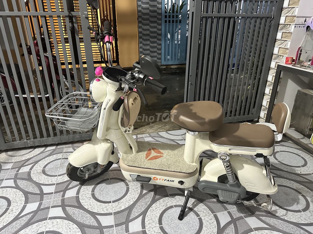 Xe đạp điện TTFAIR màu Trắng kem. Mua bán Xe điện tại Quận Bình Thuỷ Cần Thơ được đăng bởi Nguyen Hany hình 2