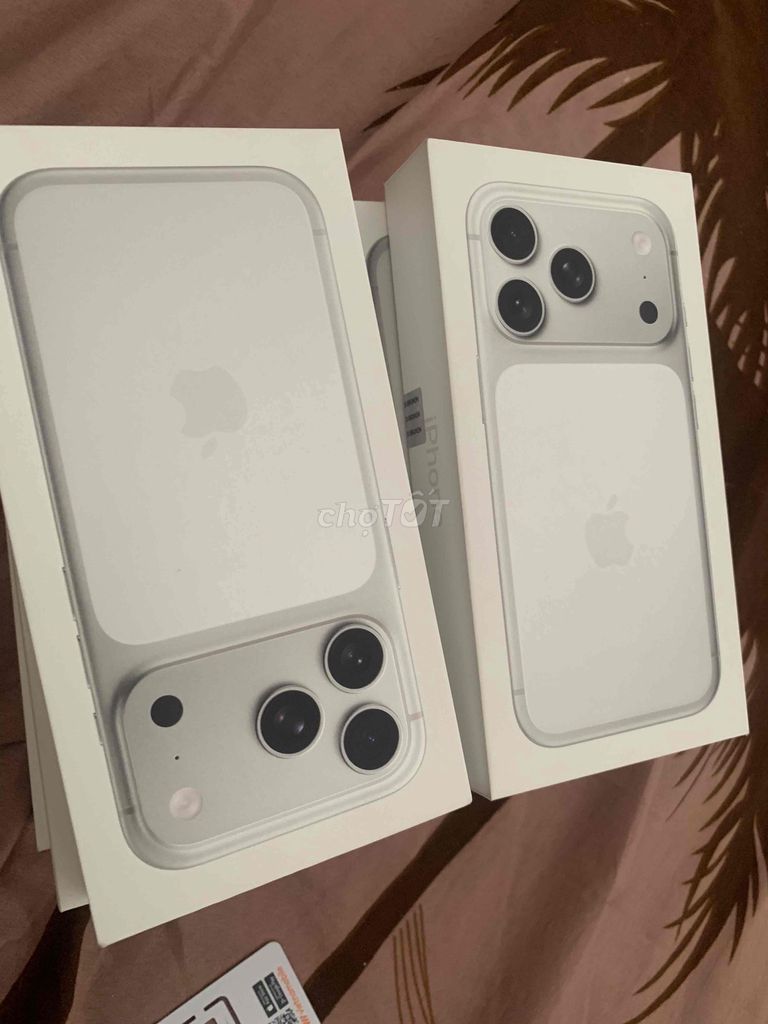 Apple 17 Pro Max 256GB Bạc New Seal việt nam. Mua bán Điện thoại tại Quận Sơn Trà Đà Nẵng được đăng bởi hiếu hình 1