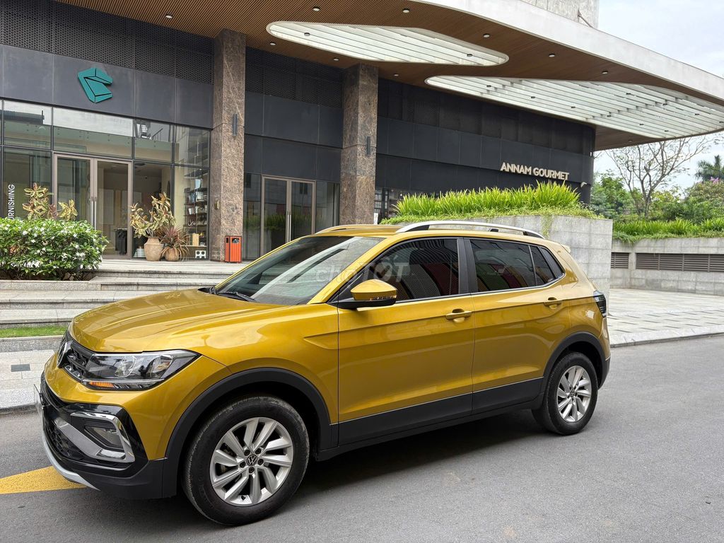 Volkswagen T-Cross Vàng 5 chỗ. Mua bán Ô tô tại Thành phố Thủ Đức Tp Hồ Chí Minh được đăng bởi Nguyễn An Phương hình 1