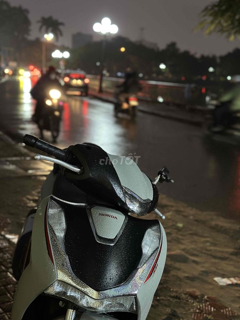 Honda SH160i 2024 Xám xi măng. Mua bán Xe máy tại Quận Ngô Quyền Hải Phòng được đăng bởi Do nhat Van hình 1