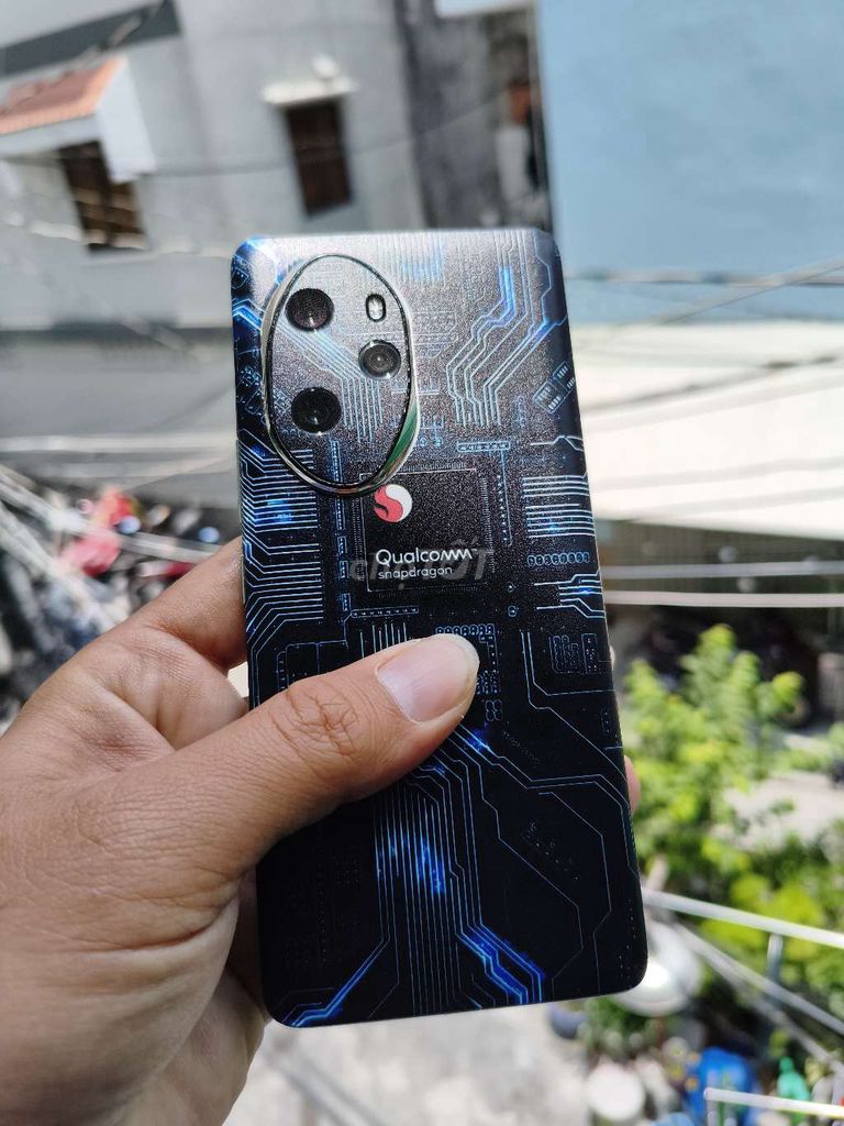 Honor 100 pro 16/512  nứt lưng đã dán skin. Mua bán Điện thoại tại Quận 5 Tp Hồ Chí Minh được đăng bởi thanh liêm hình 1