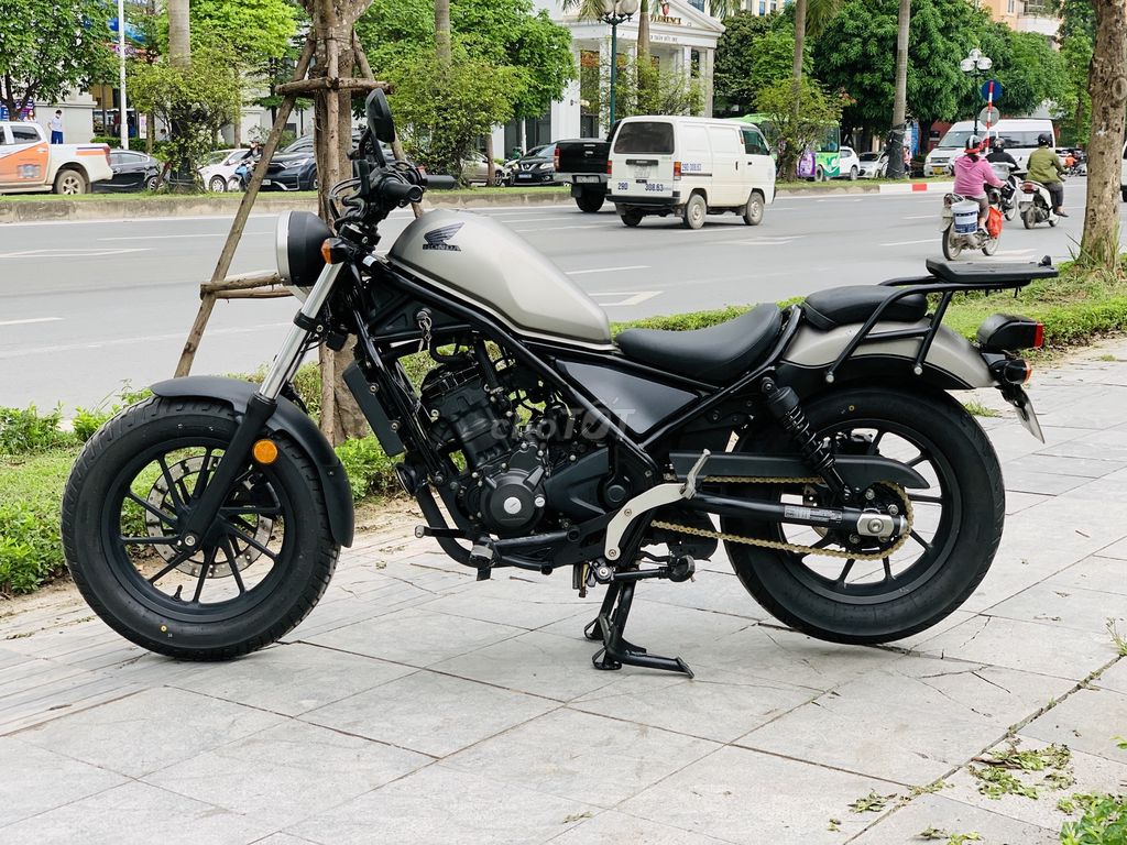 HONDA REBEL 300 CC MÀU ĐEN XÁM 1CHỦ ĐI TỪ ĐẦU 2023. Mua bán Xe máy tại Quận Nam Từ Liêm Hà Nội được đăng bởi HOÀNG ANH hình 2