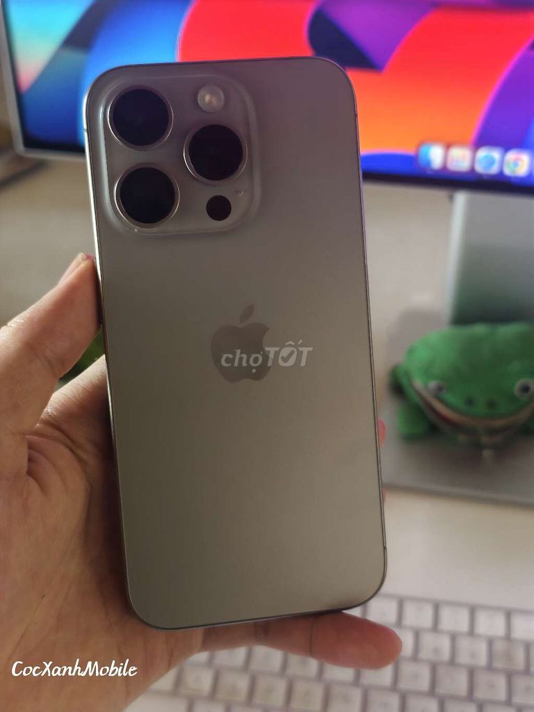 iPhone 15 Pro 256GB Titanium màn mực góc. Mua bán Điện thoại tại Quận Liên Chiểu Đà Nẵng được đăng bởi Minh Hiệp CócXanhMobile hình 1