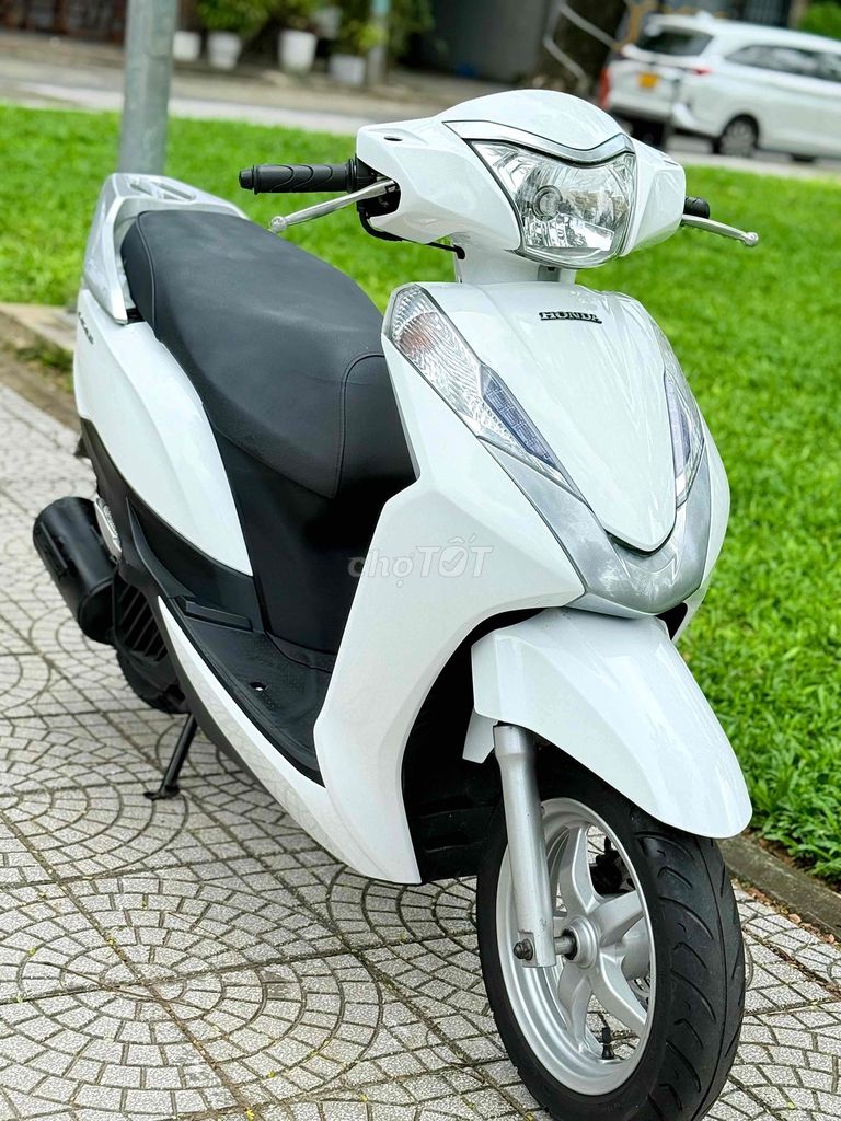 Lead 2015 biển 43. máy rin chính chủ. Mua bán Xe máy tại Quận Sơn Trà Đà Nẵng được đăng bởi AN  chuyên mua bán xe máy cũ tại 386 ngô quyền sơn trà đà nẵng  BÁN XE TRẢ GÓP hình 2