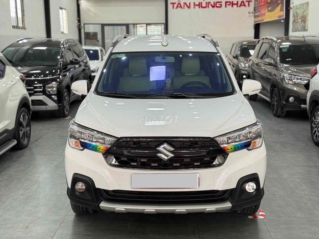 Suzuki XL7 Hybrid 2024 Белый — 7 мест, экономичный