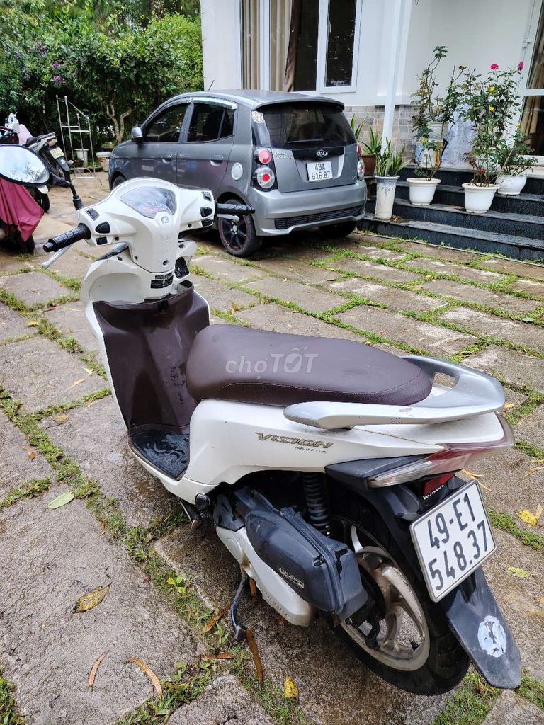 Bán vision 2016 tình trạng tốt, 2 vỏ mới thay. Mua bán Xe máy tại Thành phố Đà Lạt Lâm Đồng được đăng bởi Nguyễn Danh Trí hình 1